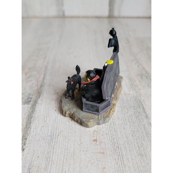Lemax spooky town vampire casket Halloween Village accessory - Picture 5 of 6